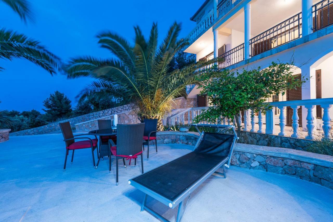 Villa Iz Veli Iz Exterior photo