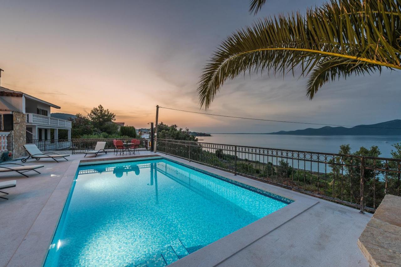 Villa Iz Veli Iz Exterior photo
